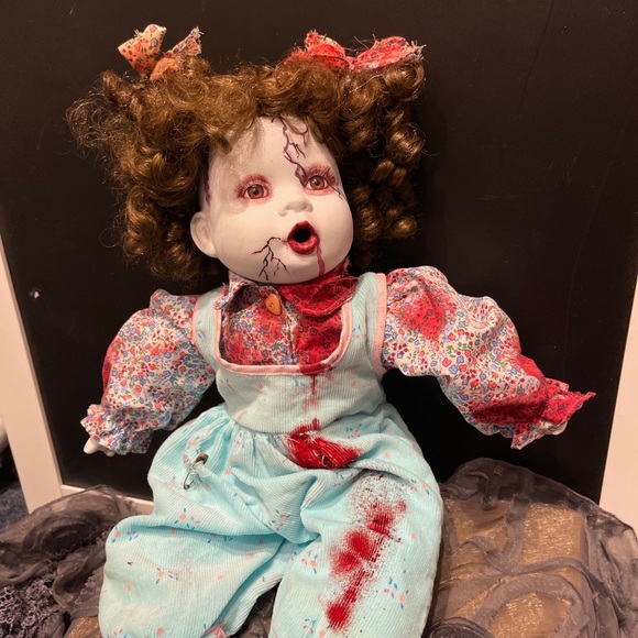 Meet your Posher, Beth - Picture 8 of 10